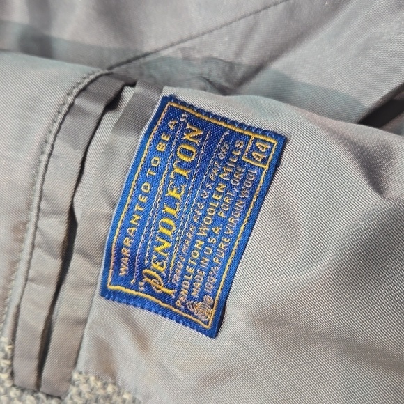 Pendelton Mens 100%Pure Virgin wool Jacket 2 button sz 44 blazer - Picture 9 of 10